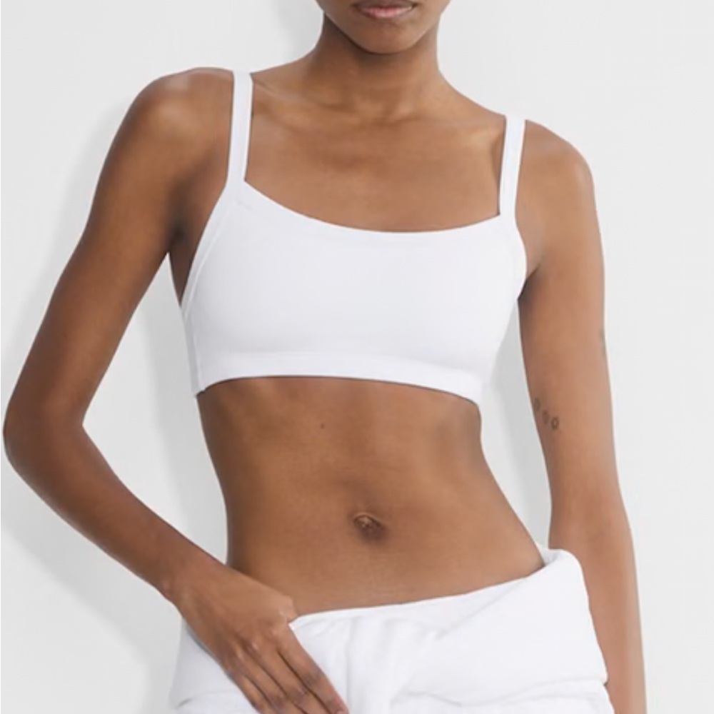 Aritzia Butter Tumbler Bra Top (tags on, unworn) size Medium